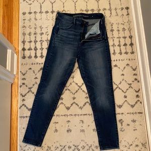 American Eagle size 8 short jeans